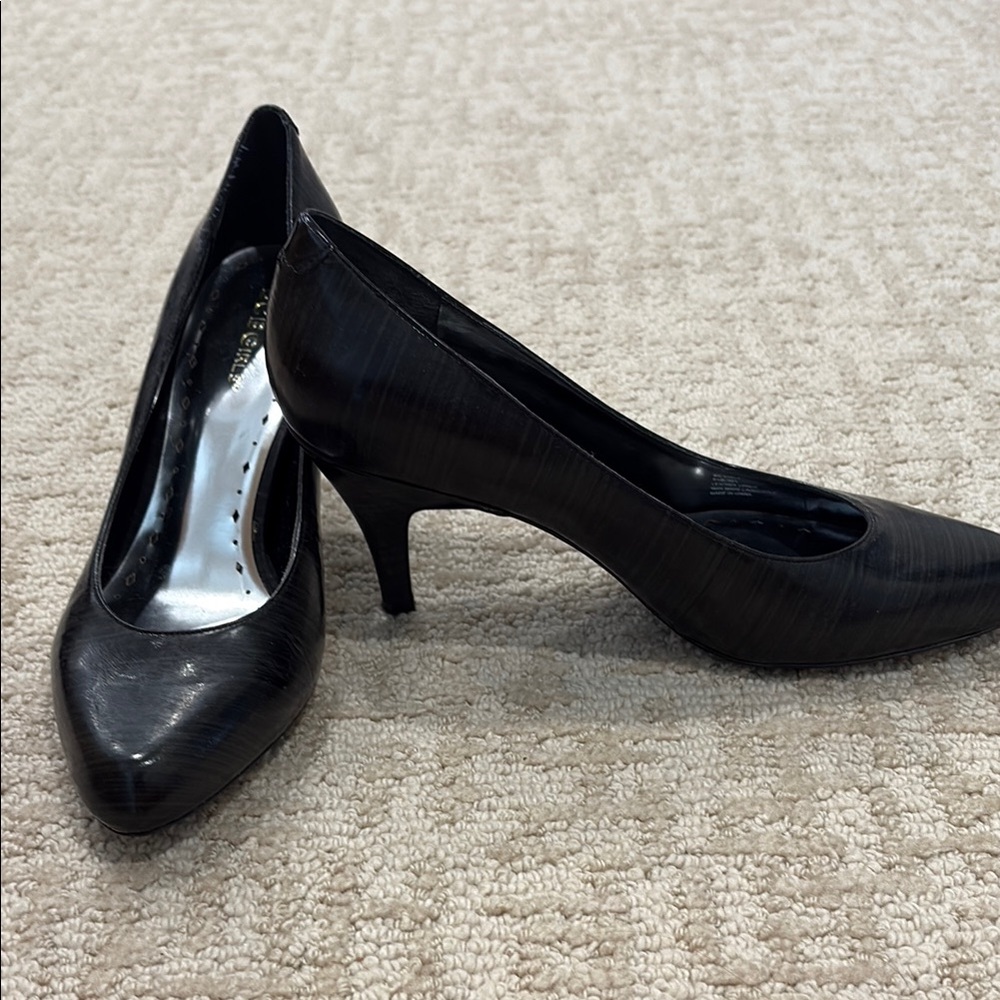 Elegant Black Women's Pumps
